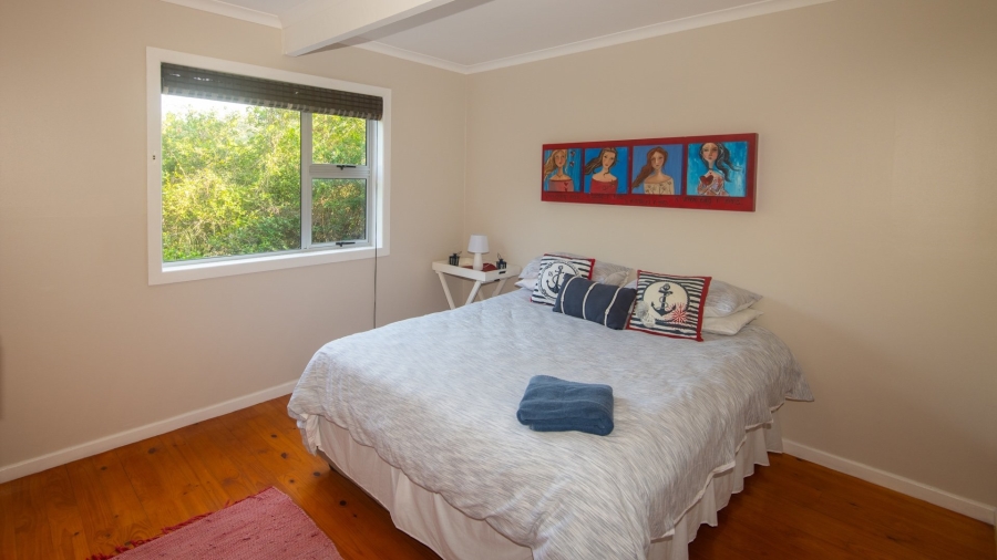 6 Bedroom Property for Sale in Nature On Sea Western Cape